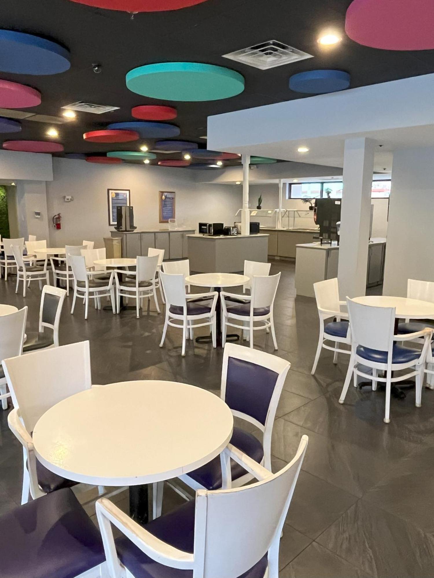 Grand Hotel Orlando At Universal Blvd - Shuttle To Theme Parks Екстериор снимка
